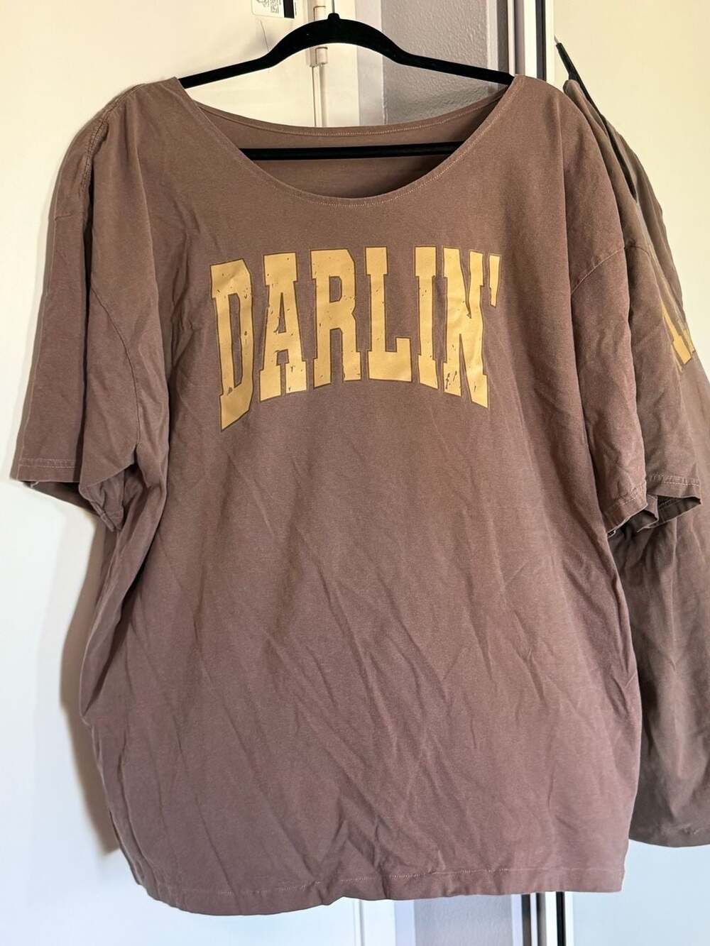 Darlin' Tee